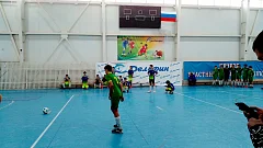 В Ершове на открытом турнире по мини-футболу встретились команды области