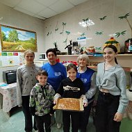 Ершовцы двух поколений совместно пекли тульский пряник по ГОСТУ Советского Союза