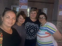 В Ночь кино дружные ершовские педагоги совместно пришли в кинозал "Юбилейный"