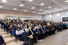 В Саратове прошёл Межрегиональный межнациональный патриотический форум «СВОи Герои»