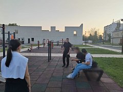 Вечерний профилактический рейд в Ершове: внимание — несовершеннолетним