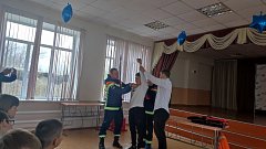 Ершовские спасатели провели для школьников познавательное занятие