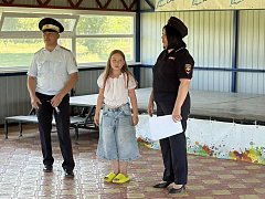 Сотрудники госавтоинспекции напомнили ершовским подросткам о безопасности на дорогах