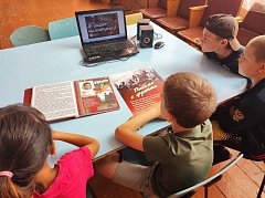 Школьники региона присоединились ко Всероссийской акции "Абонент недоступен"