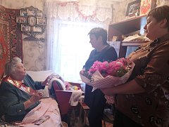 Жительница Ершова отметила 100-летний юбилей