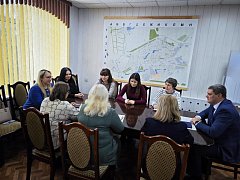 Глава Ершовского района Константин Мызников встретился с молодыми педагогами