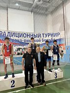Ершовские борцы на соревнованиях в Волгограде завоевали серебро и бронзу