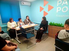 В Ершове прошла Всероссийская ярмарка трудоустройства