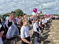 Последний звонок: школьная пора у ершовских выпускников осталась позади