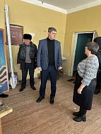 Глава Ершовского района Константин Мызников встретился с жителями с. Осинов-Гай