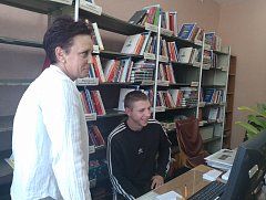 Студенты Ершовского лицея на один день стали библиотекарями