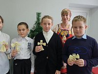 Ершовские школьники мастерят подарки для Байкальского Деда Мороза