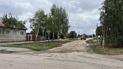 В Ершове продолжается ремонт тротуаров в рамках региональной программы