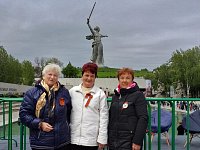 В День Победы «серебряные» волонтеры из Ершова по приглашению депутата побывали в городе-герое Волгограде
