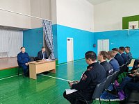 Глава Ершовского района Константин Мызников провел встречу с жителями села Марьевка