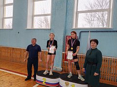 В Ершове прошло первенство спортивной школы по греко‑римской борьбе