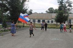 В День российского флага в Ершовском районе прошел спортивный праздник