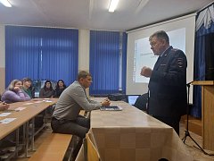 Руководители ОМВД России по Ершовскому району посетили общешкольное родительское собрание