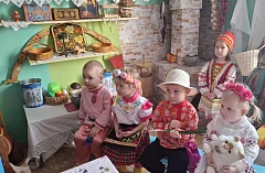 В ершовском селе Год единства народов открыли «Хороводом дружбы»