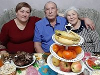 Год семьи в Ершовском районе: 45 лет назад супруги  Джумагалиевы соединили свои судьбы в одну