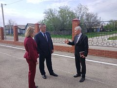 Рабочий визит депутата Госдумы: внимание к проблемам и поддержка жителей Ершовского района