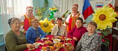 В День пожилых людей для ершовских сельчан провели развлекательную программу «Рецепты молодости»