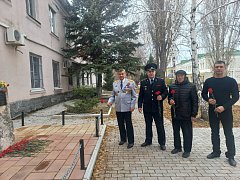 В Ершове сегодня чествовали и поздравляли сотрудников полиции