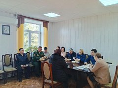 Глава Ершовского района Светлана Зубрицкая провела личный прием для членов семей участников СВО