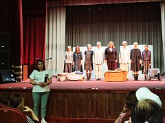 Ершовские «серебряные» театралы побывали на премьере спектакля и остались в искреннем восхищении