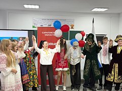 Хоровод дружбы: в школе поселка Учебный Ершовского района прошел фестиваль национальных культур