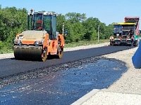 В рамках нацпроекта «Безопасные качественные дороги» дорожники заканчивают ремонт последнего участка дороги, соединяющей Ершов и Балаково