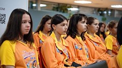 Ершовская школьница приняла участие во Всероссийском форуме лидеров ученического самоуправления «Вектор успеха»