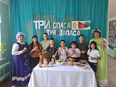 В ершовском селе прошла познавательно-игровая программа для детей «Три Спаса — три запаса»