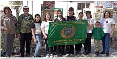 Ершовцы, участвуя в международной акции «Сад памяти», посадили саженцы рябины, березы, каштанов и сирени