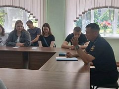 Полицейские провели профилактическую беседу с обучающимися Ершовского агролицея