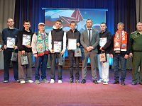 От гражданской жизни к воинскому долгу: в Ершове чествовали призывников