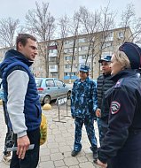 В Ершове общественники и отряд «Юный друг полиции» помогают полицейским в профилактике незаконного оборота наркотиков