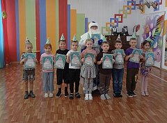 Ершовские дошколята отпраздновали День рождения Деда Мороза