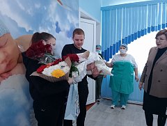 В Ершовском роддоме появилась на свет первая в этом году новорожденная