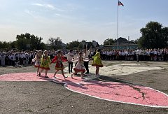 В школах Ершовского района прозвенел первый звонок