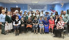 В Ершовском центре соцобслуживания населения встречали праздник "Маршем Победы"