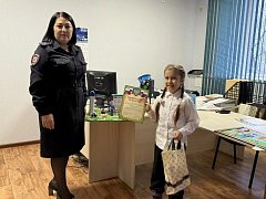 Конкурс рисунков и поделок показал отличное знание правил дорожного движения ершовскими ребятами