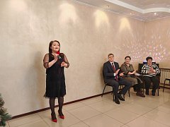 Ершовских «золотых» юбиляров в завершение Года семьи чествовали в ЗАГСе