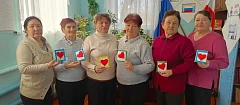 Любовь к себе и миру: участники клуба «Здоровый образ жизни» из ершовского села сделали открытки-аффирмации ко Дню всех влюбленных