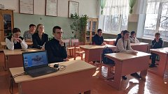 Молодежь Ершовского района учится делиться добротой