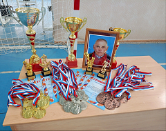 В Ершове прошел турнир по мини-футболу, посвященный памяти Котова Бронислава Михайловича