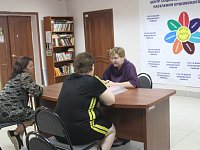 В Ершове для родителей трудных подростков провели информационный час