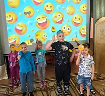 В Ершовском реабилитационном центре отметили день рождения смайлика