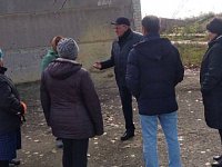 Депутат облдумы посетил в Орлов-Гае Ершовского района насосную станцию первого подъёма