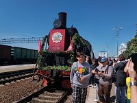 В Ершов прибыл ретропоезд "Воинский эшелон"